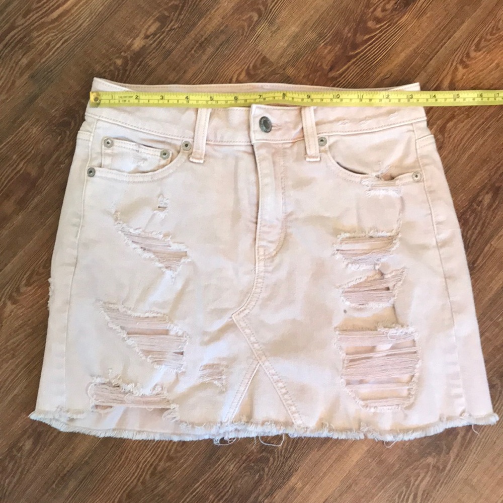 AEO distressed mini skirt